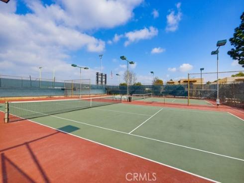 5843  La Jolla  28  Way, Cypress, CA