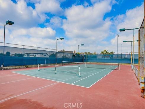 5843  La Jolla  28  Way, Cypress, CA