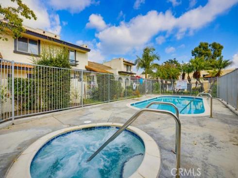 5843  La Jolla  28  Way, Cypress, CA