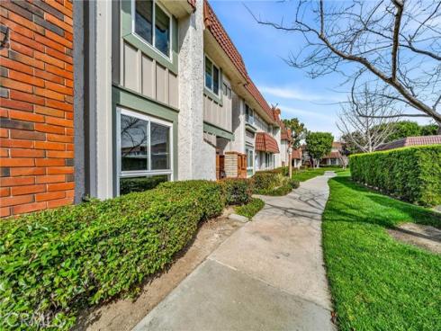 6842  Amelia Way  , Cypress, CA