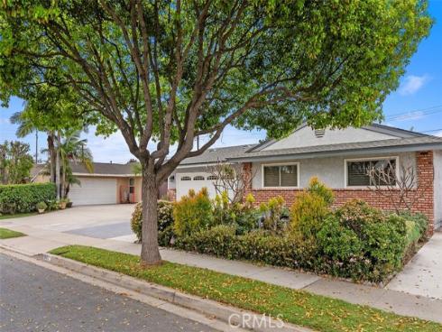 10411  Saint Alban  , Cypress, CA