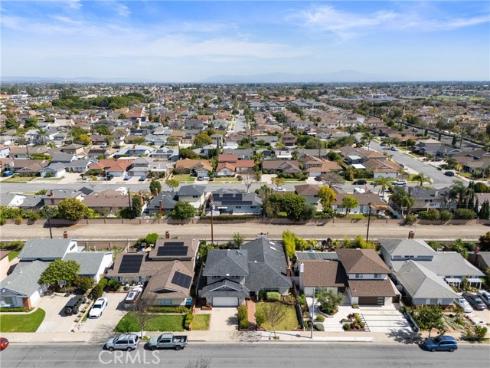 9432  Alderbury  , Cypress, CA