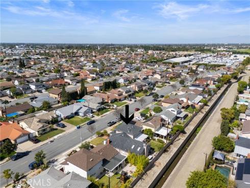 9432  Alderbury  , Cypress, CA