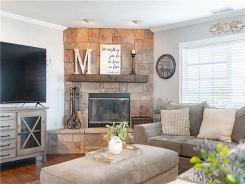 4611  Myra  , Cypress, CA