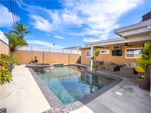 4611  Myra  , Cypress, CA