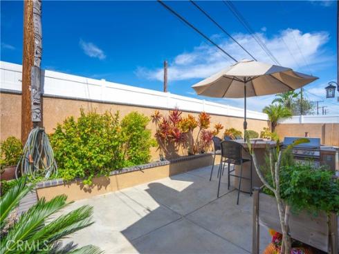 4611  Myra  , Cypress, CA