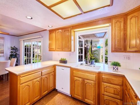 4811  Newman Avenue  , Cypress, CA