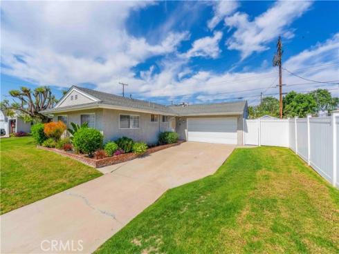 5101  Myra  , Cypress, CA