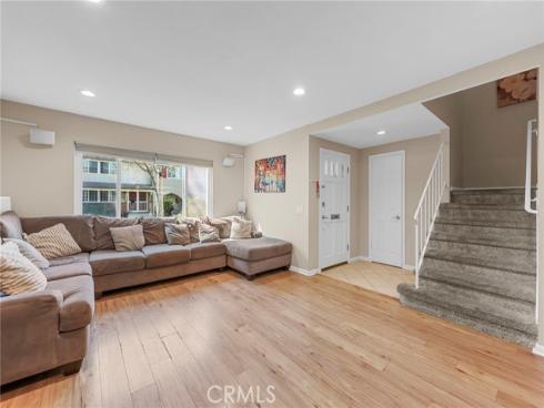 4586  Larwin  , Cypress, CA