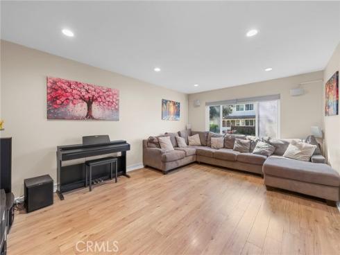 4586  Larwin  , Cypress, CA