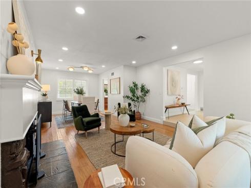 4972  Park  , Cypress, CA