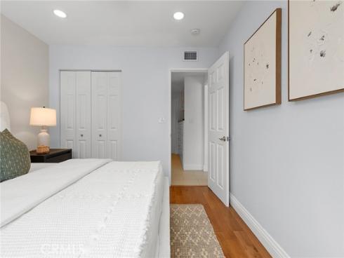 4972  Park  , Cypress, CA