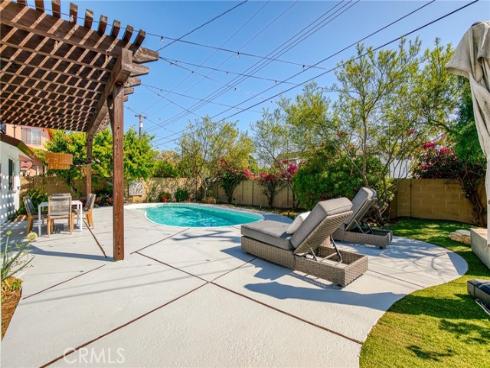 4972  Park  , Cypress, CA