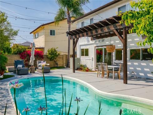 4972  Park  , Cypress, CA