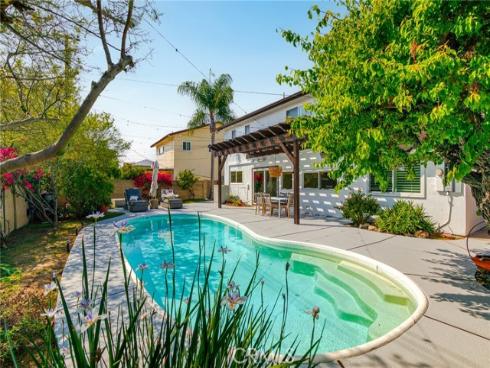 4972  Park  , Cypress, CA