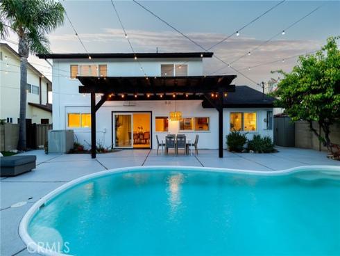 4972  Park  , Cypress, CA