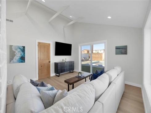 8326  Fontainbleau   Way, Cypress, CA