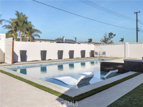 8326  Fontainbleau   Way, Cypress, CA