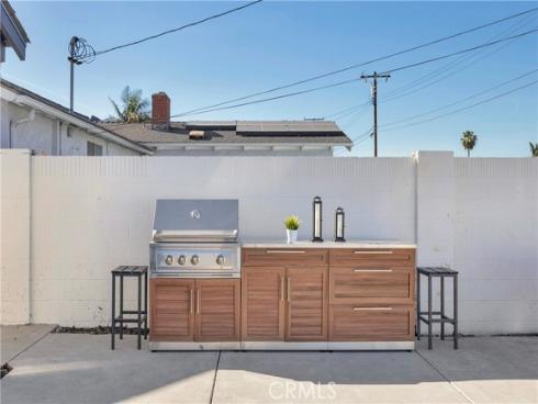 8326  Fontainbleau   Way, Cypress, CA