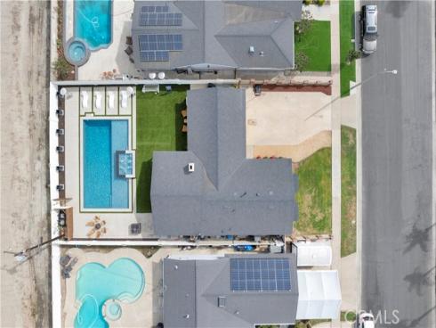 8326  Fontainbleau   Way, Cypress, CA