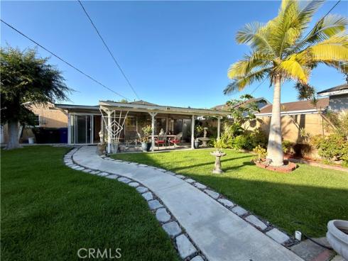 5552  Vonnie  , Cypress, CA