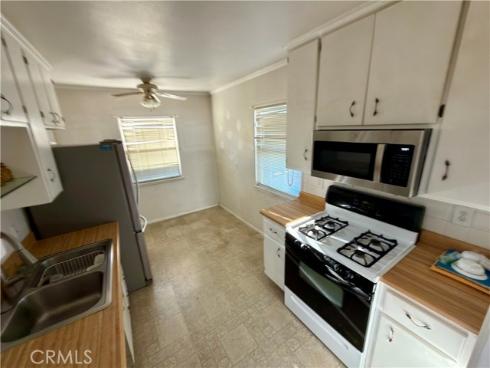 5552  Vonnie  , Cypress, CA