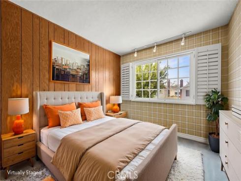 11335  Culebra  , Cypress, CA