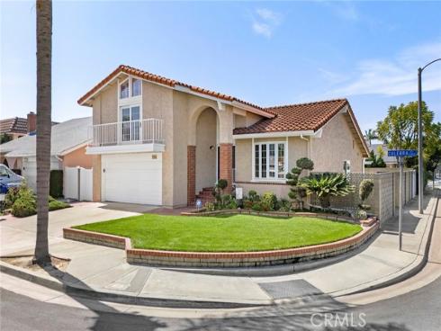 11335  Culebra  , Cypress, CA