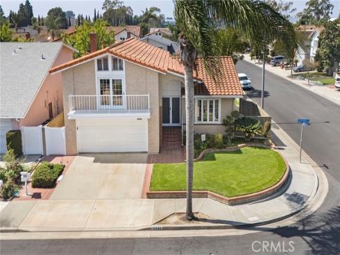 11335  Culebra  , Cypress, CA
