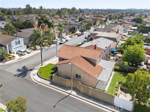 11335  Culebra  , Cypress, CA