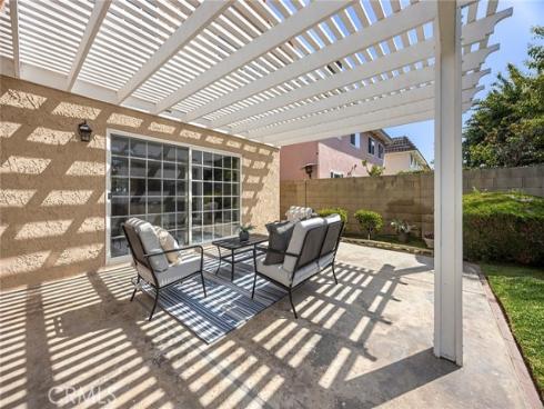 11335  Culebra  , Cypress, CA