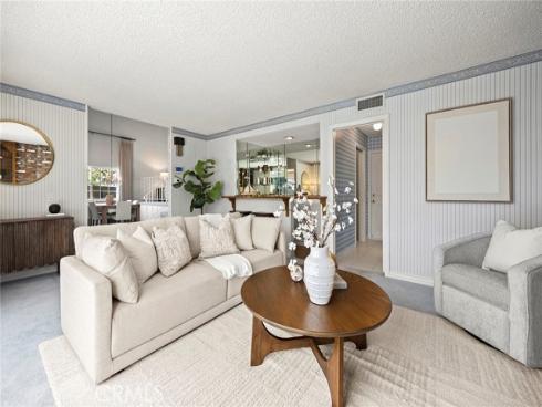 11335  Culebra  , Cypress, CA