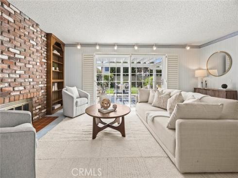 11335  Culebra  , Cypress, CA