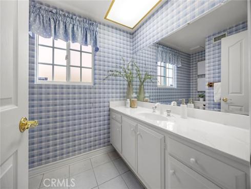 11335  Culebra  , Cypress, CA