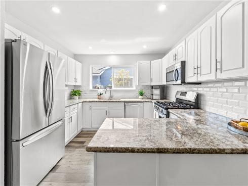 11631  New Zealand   Street, Cypress, CA