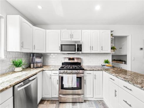 11631  New Zealand   Street, Cypress, CA