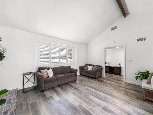 11631  New Zealand   Street, Cypress, CA