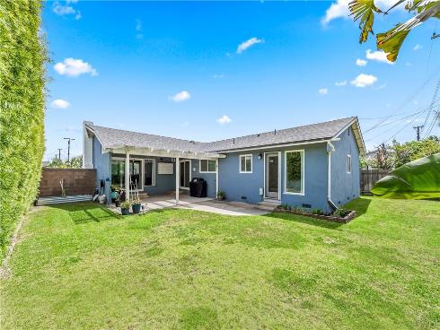 11631  New Zealand   Street, Cypress, CA