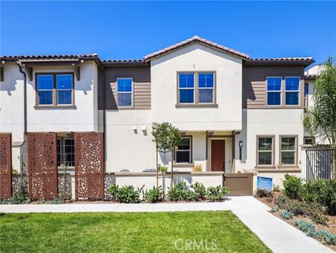 10518  Triple Crown  , Cypress, CA