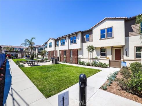 10518  Triple Crown  , Cypress, CA