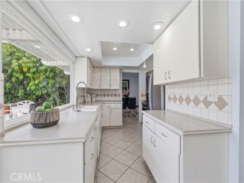 4395  Avenida Carmel  , Cypress, CA