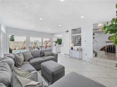 4395  Avenida Carmel  , Cypress, CA