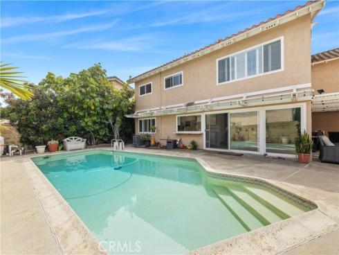 4395  Avenida Carmel  , Cypress, CA
