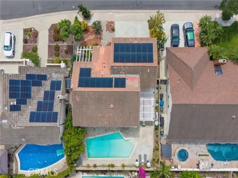 4395  Avenida Carmel  , Cypress, CA