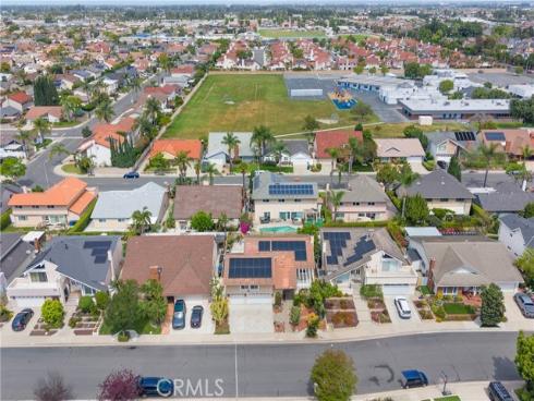 4395  Avenida Carmel  , Cypress, CA