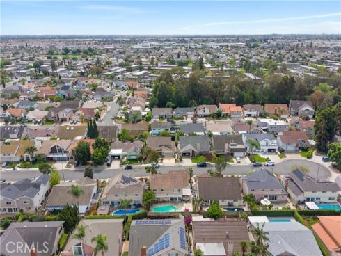 4395  Avenida Carmel  , Cypress, CA