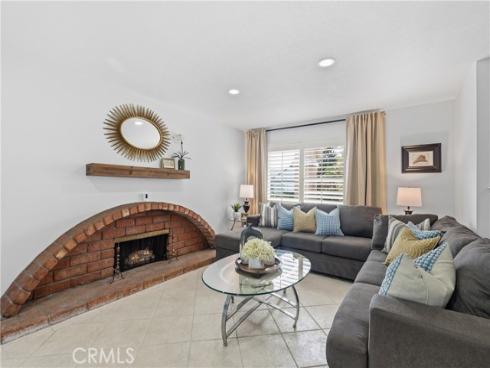 4395  Avenida Carmel  , Cypress, CA