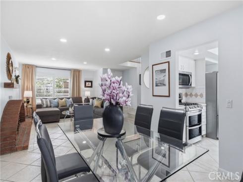 4395  Avenida Carmel  , Cypress, CA