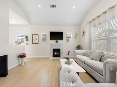 8692  Belmont  A  Street, Cypress, CA