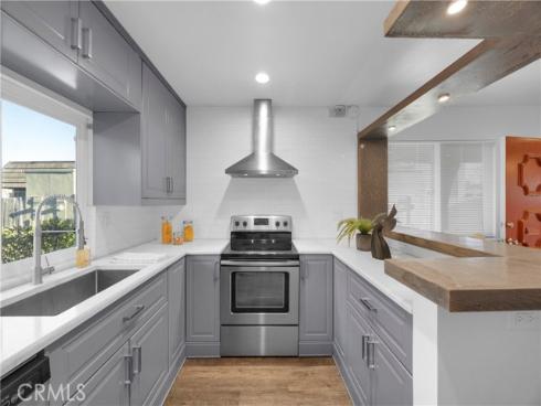 4681 Larwin , Cypress, CA